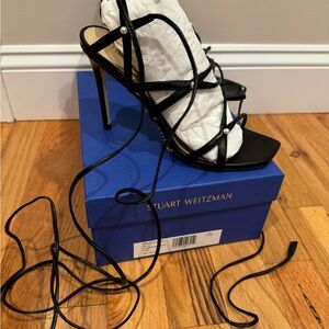 Stuart Whitman pre loved sandals size 7,5